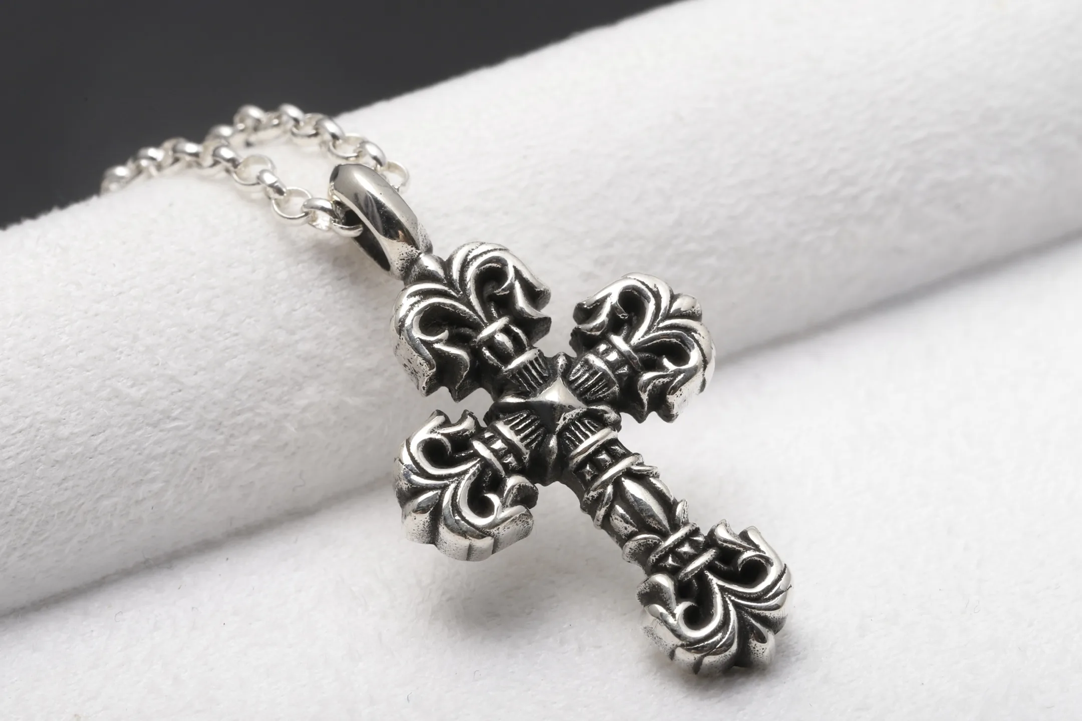 Flame Cross Pendant Necklace (Sterling Silver) D34017881 — view 7