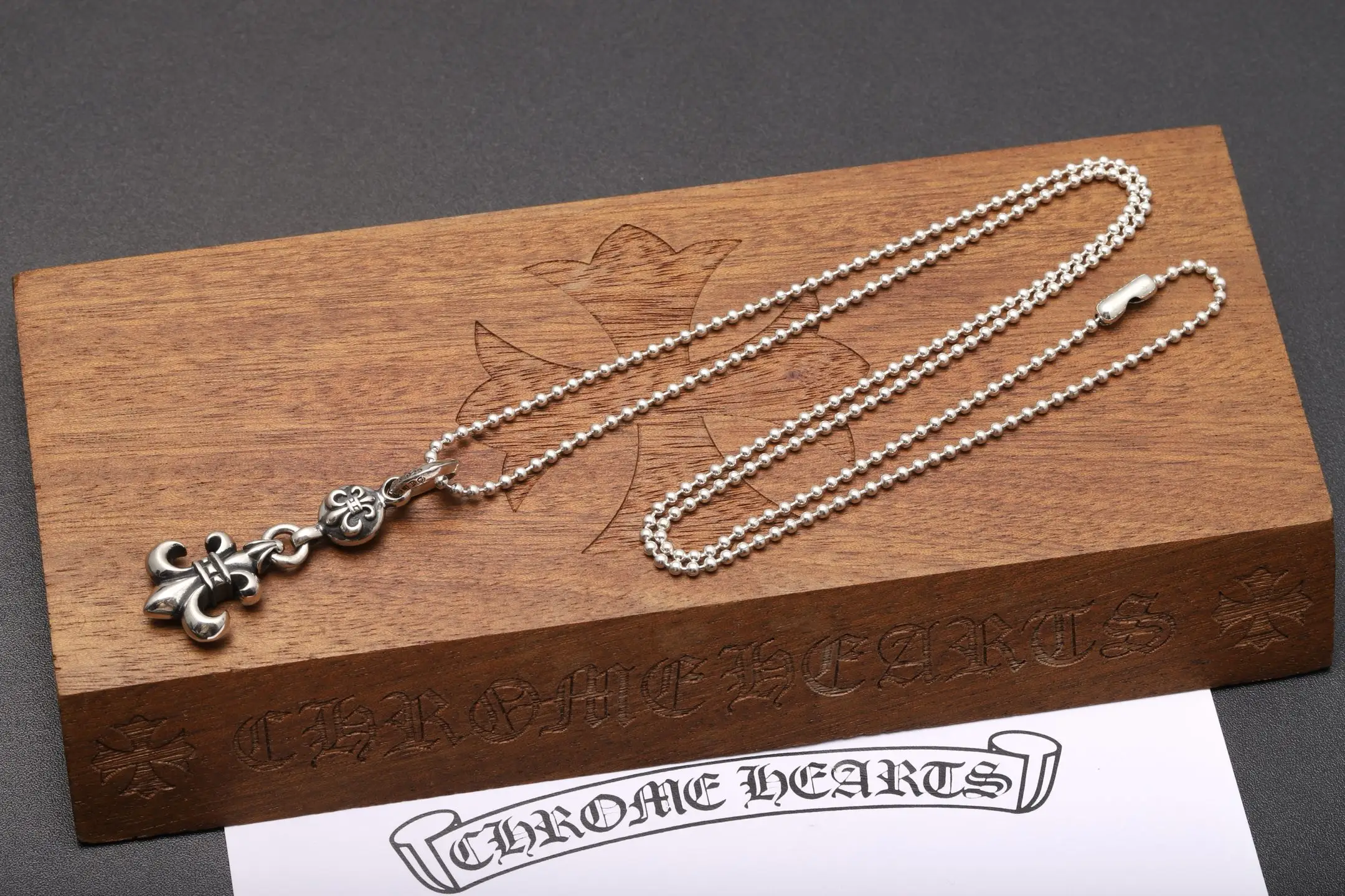 Fleur-de-Lis Pendant Necklace (Sterling Silver) D56017879 — view 3