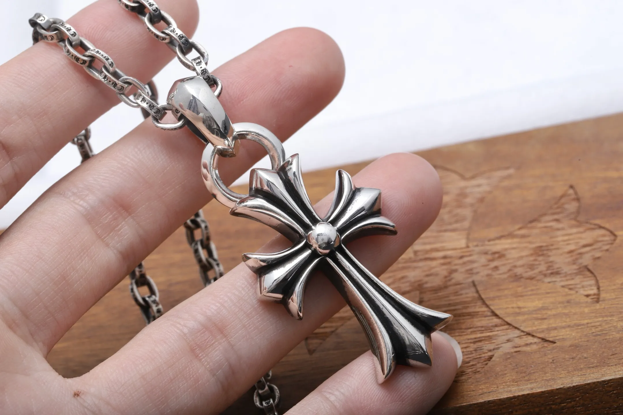 Chrome Hearts Cross Pendant Necklace (Sterling Silver) D208016539 — view 4