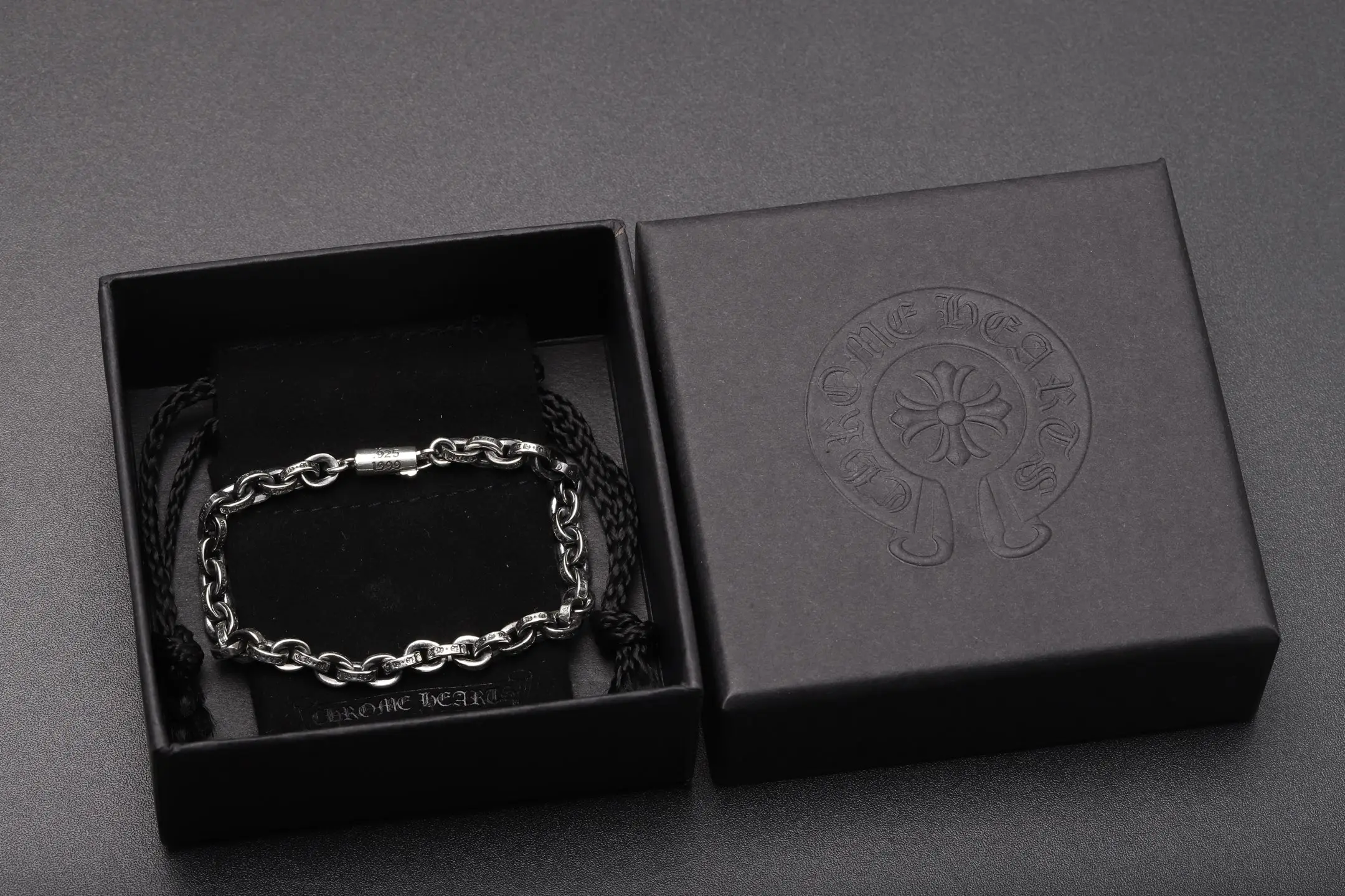Gothic Letter Chain Bracelet (Sterling Silver) D44517896 — view 2