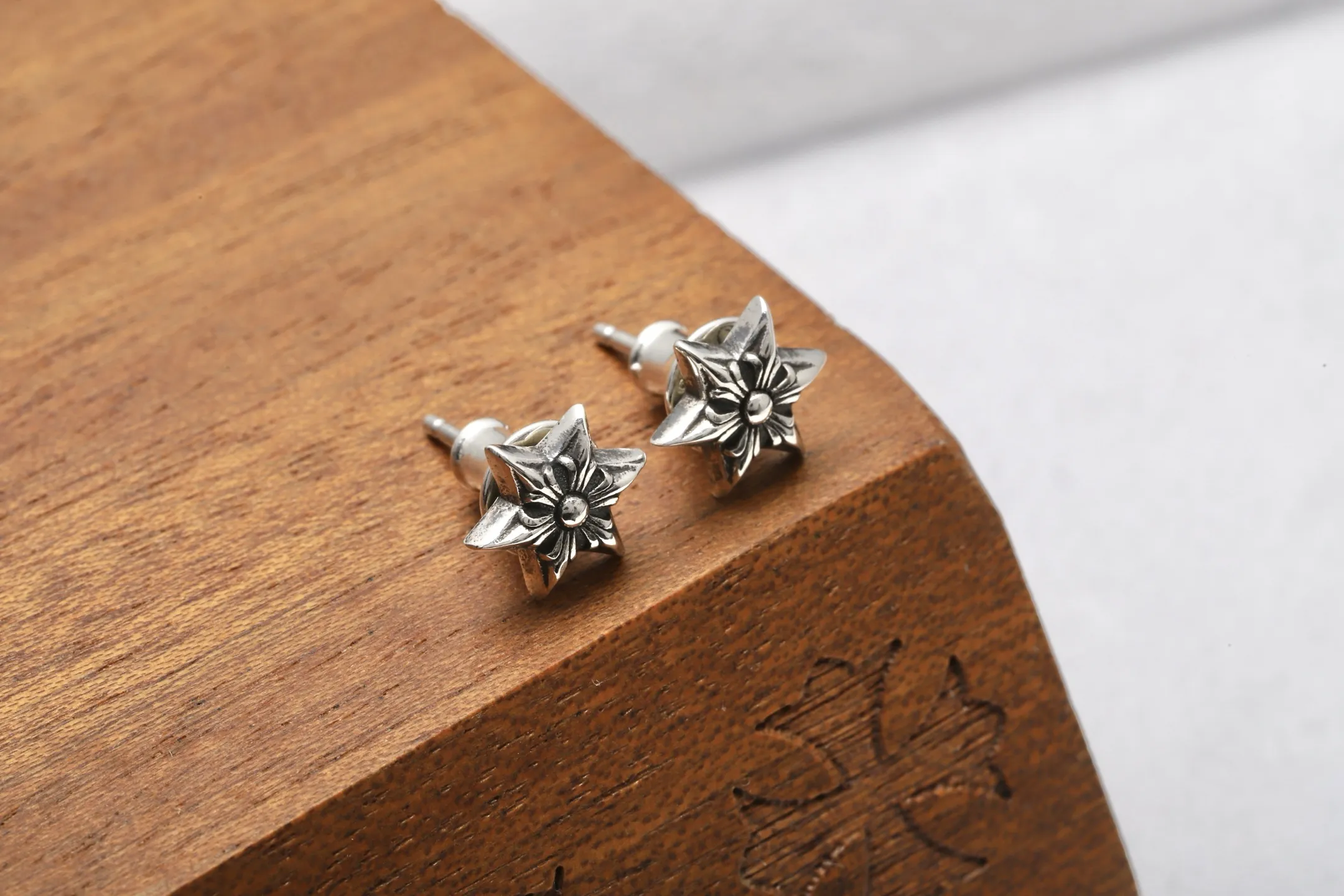 Hexagram Stud Earrings (Sterling Silver) D14017887 — view 3