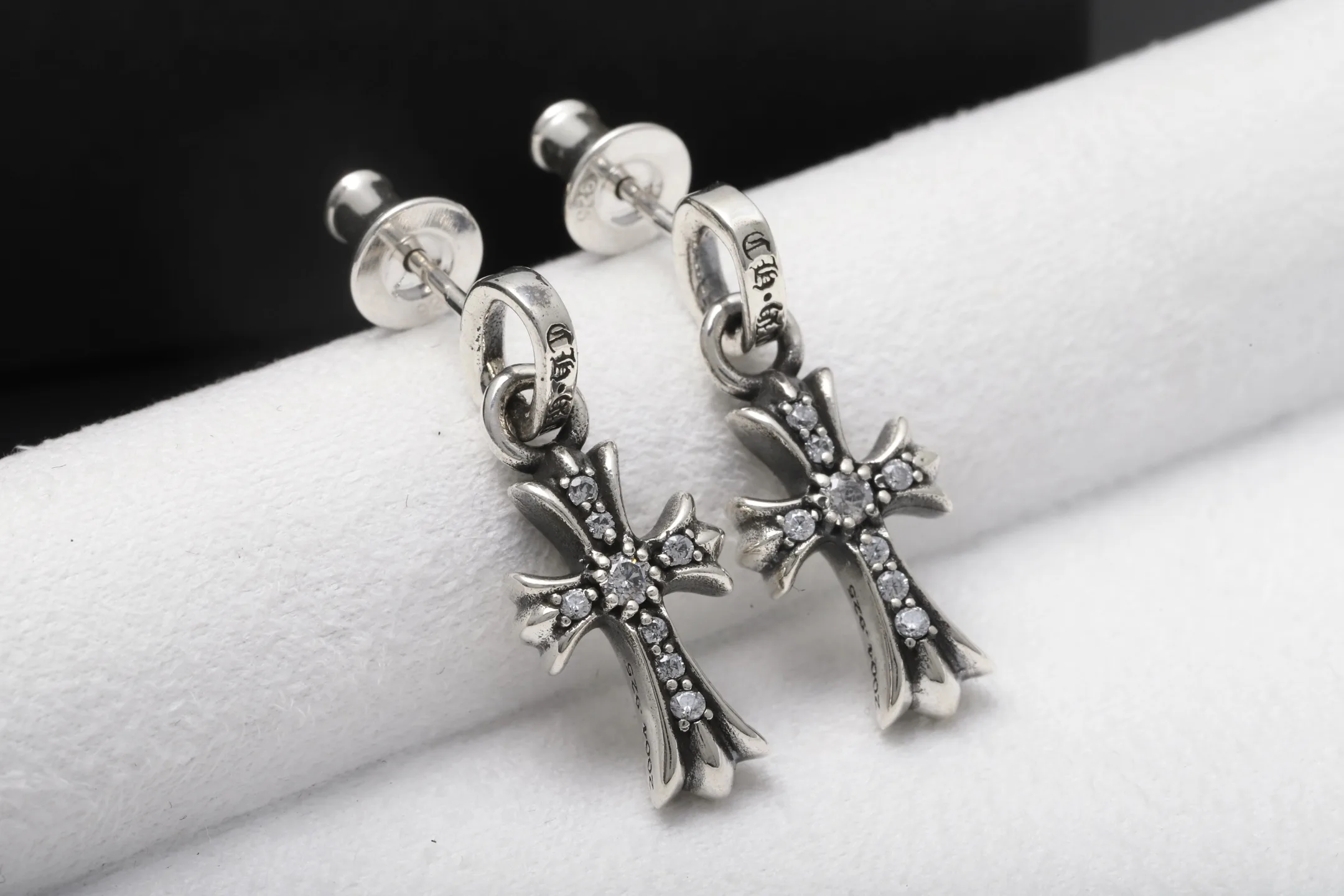 Chrome Hearts-Inspired Pave Cross Drop Earrings D26517893 — view 4