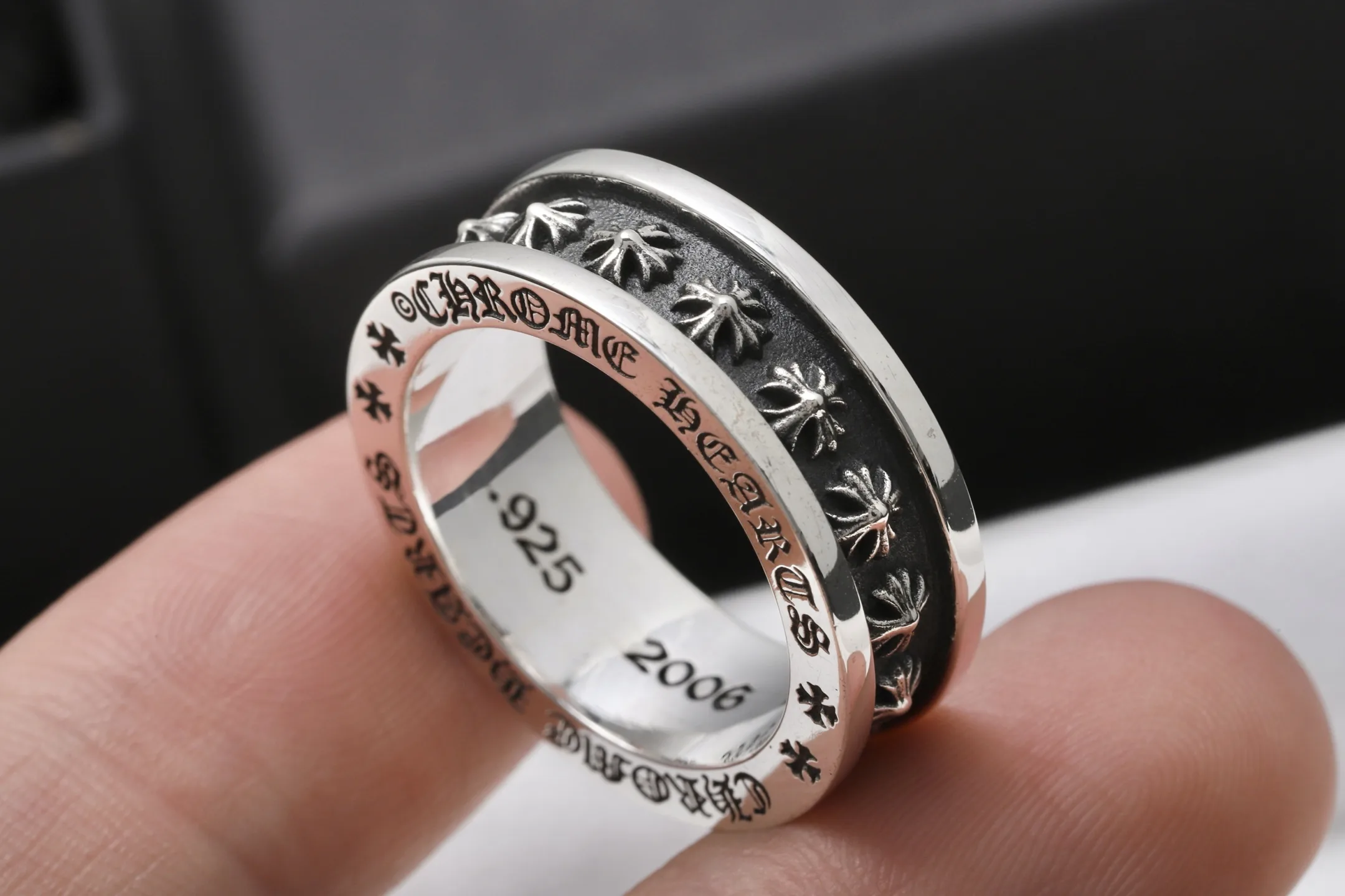 Mini Cross Motif Sterling Silver Ring D47017883 — view 4