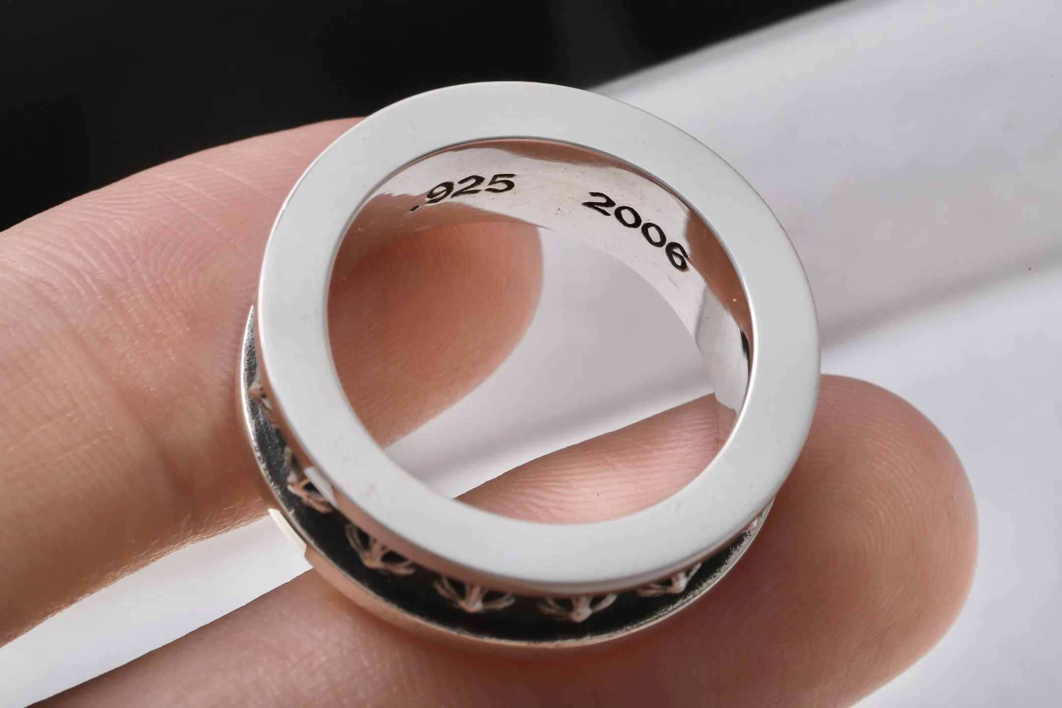 Mini Cross Motif Sterling Silver Ring D47017883 — view 6
