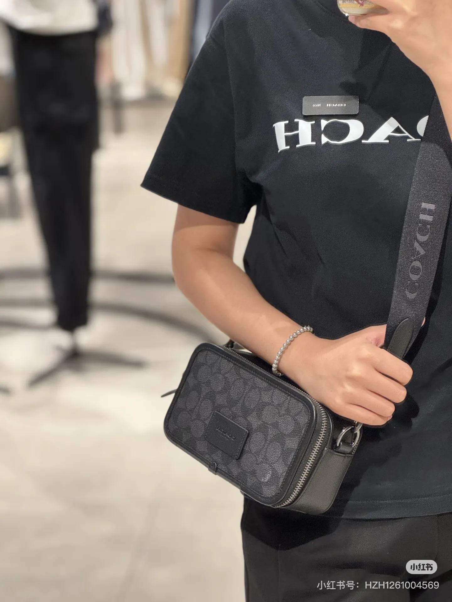 Signature Coated Canvas Camera Bag D38017961 — view 2