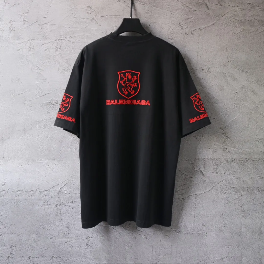 Embroidered Crest Logo Oversized T-Shirt D16918805