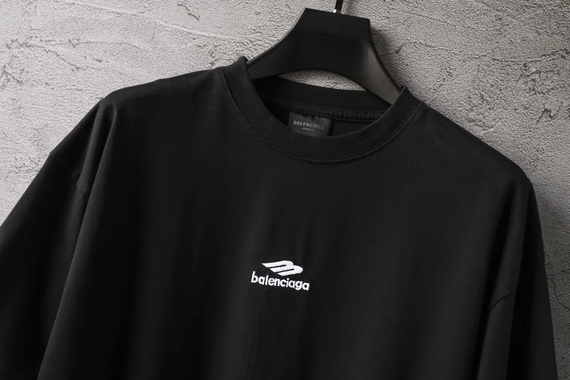 3B Sports Icon Embroidered T-Shirt D16921287 — view 12