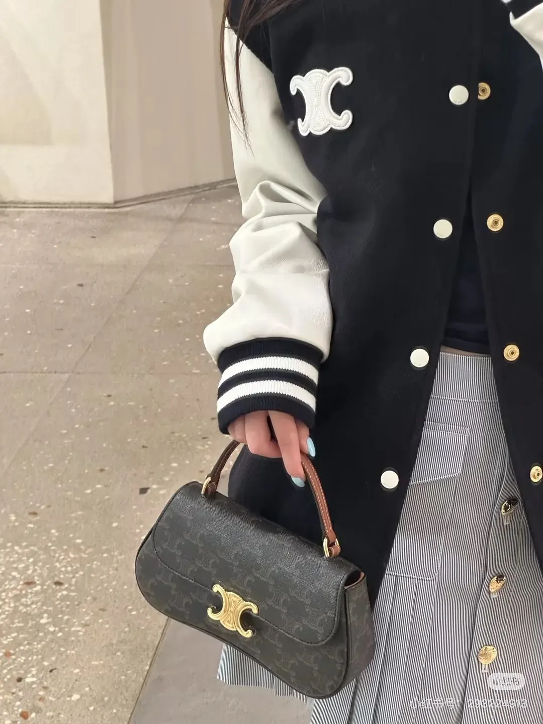 Triomphe Canvas Ava Shoulder Bag D30018500 — view 7