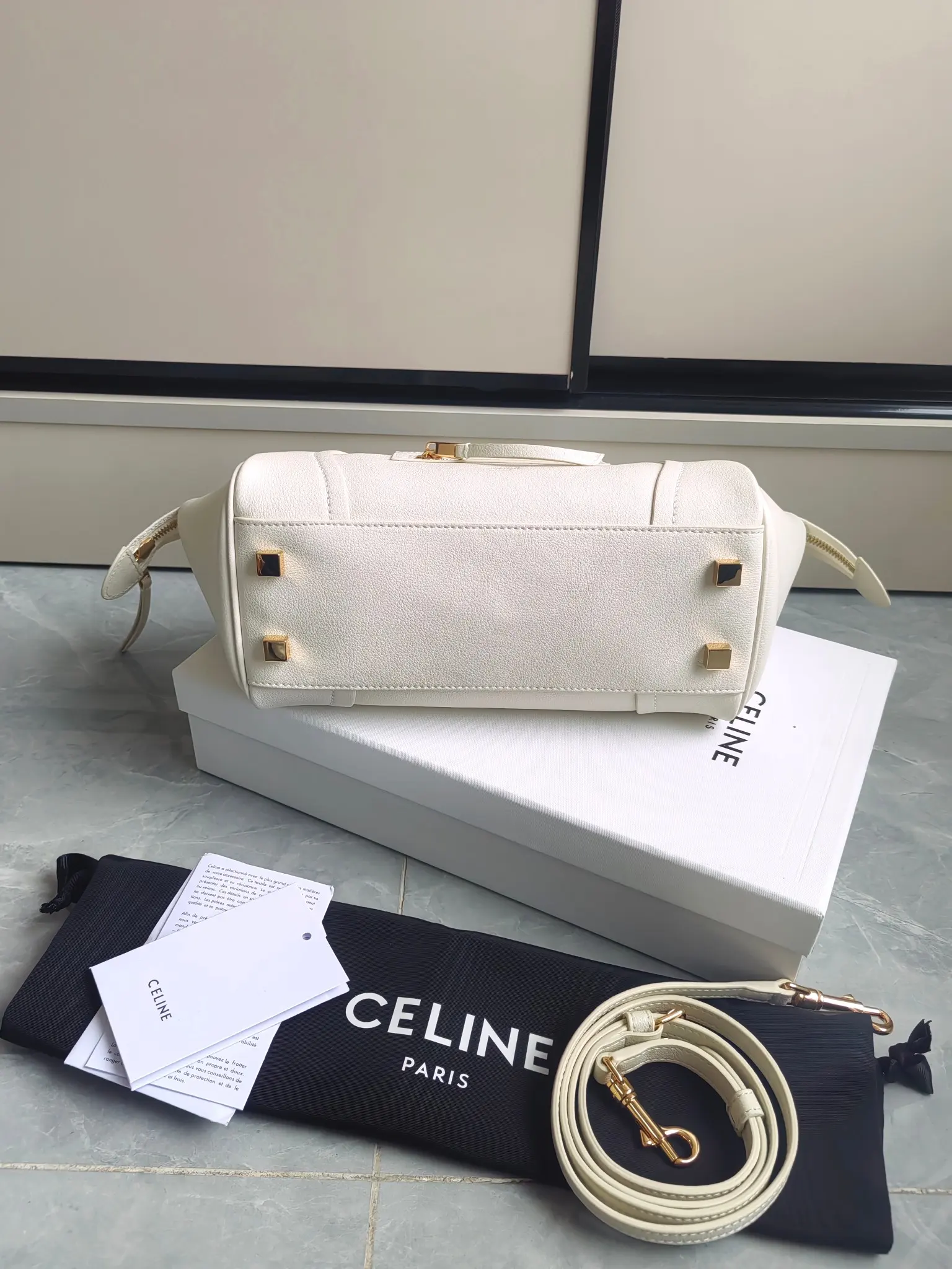 Celine Nano Luggage Handbag D57017780 — view 3
