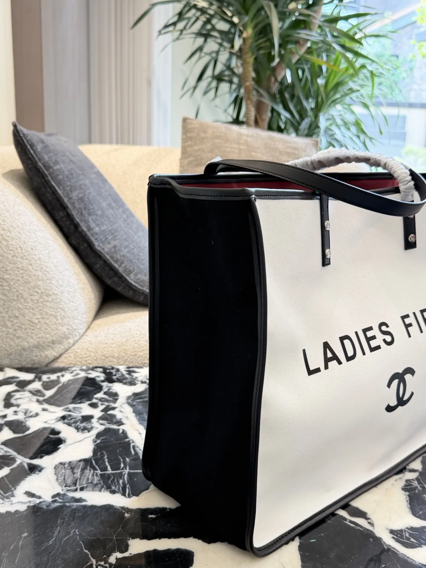 Ladies First Canvas Tote Bag D34018084 — view 3