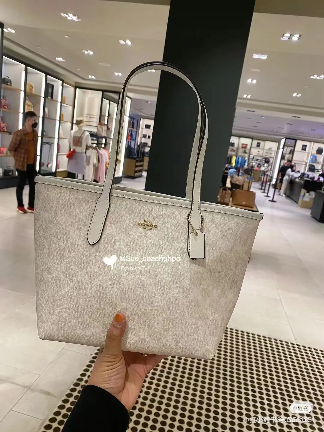 City 26 Signature Canvas Tote Bag D26018374 — view 3
