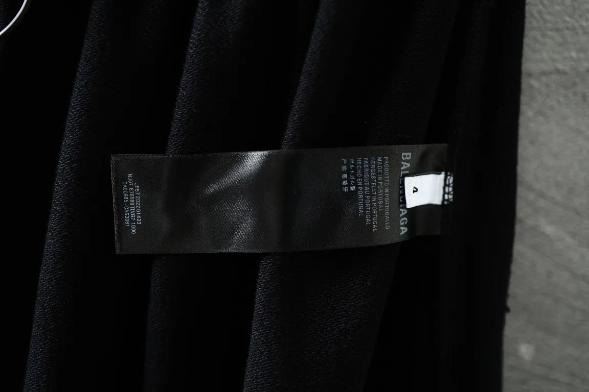 Trompe L'oeil Double-Waistband Sweat Shorts D21921321 — view 9