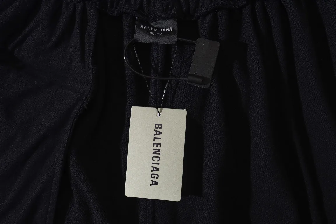 Trompe L'oeil Double-Waistband Sweat Shorts D21921321 — view 17