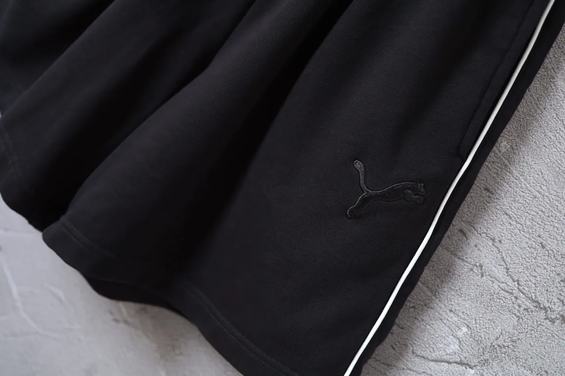 Embroidered Logo Track Shorts D19921306 — view 3