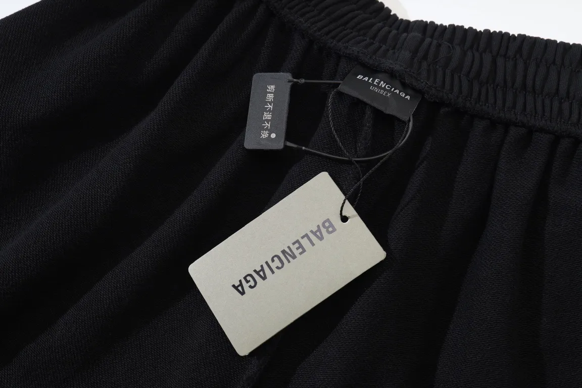 Embroidered Logo Track Shorts D19921306 — view 18