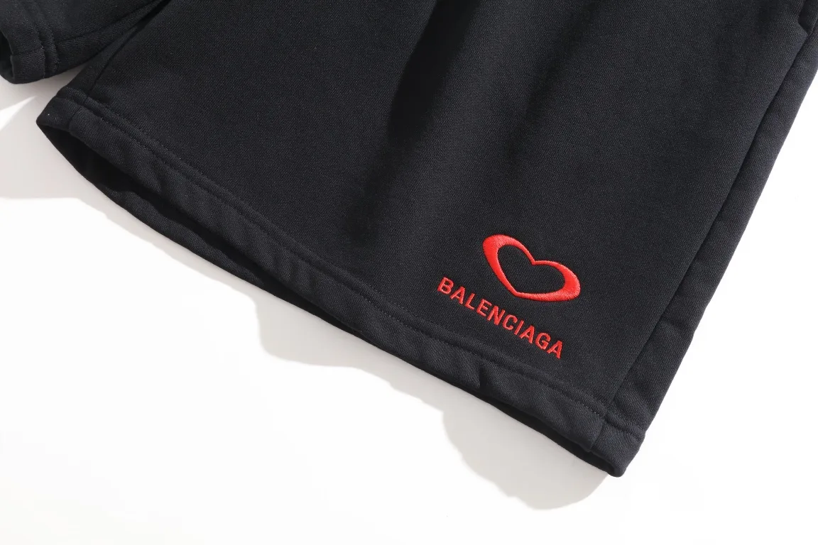 Valentine's Heart Embroidered Cotton Shorts D19921297 — view 13