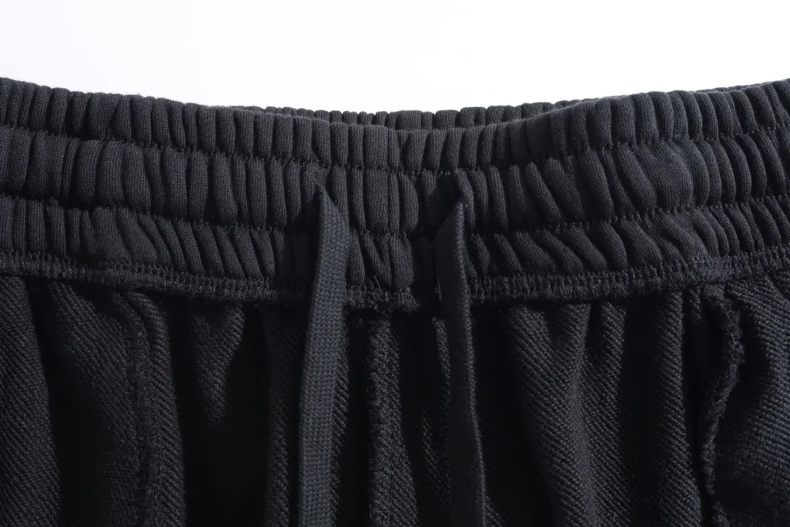 Logo Print Cotton-Jersey Sweat Shorts D17921296 — view 16