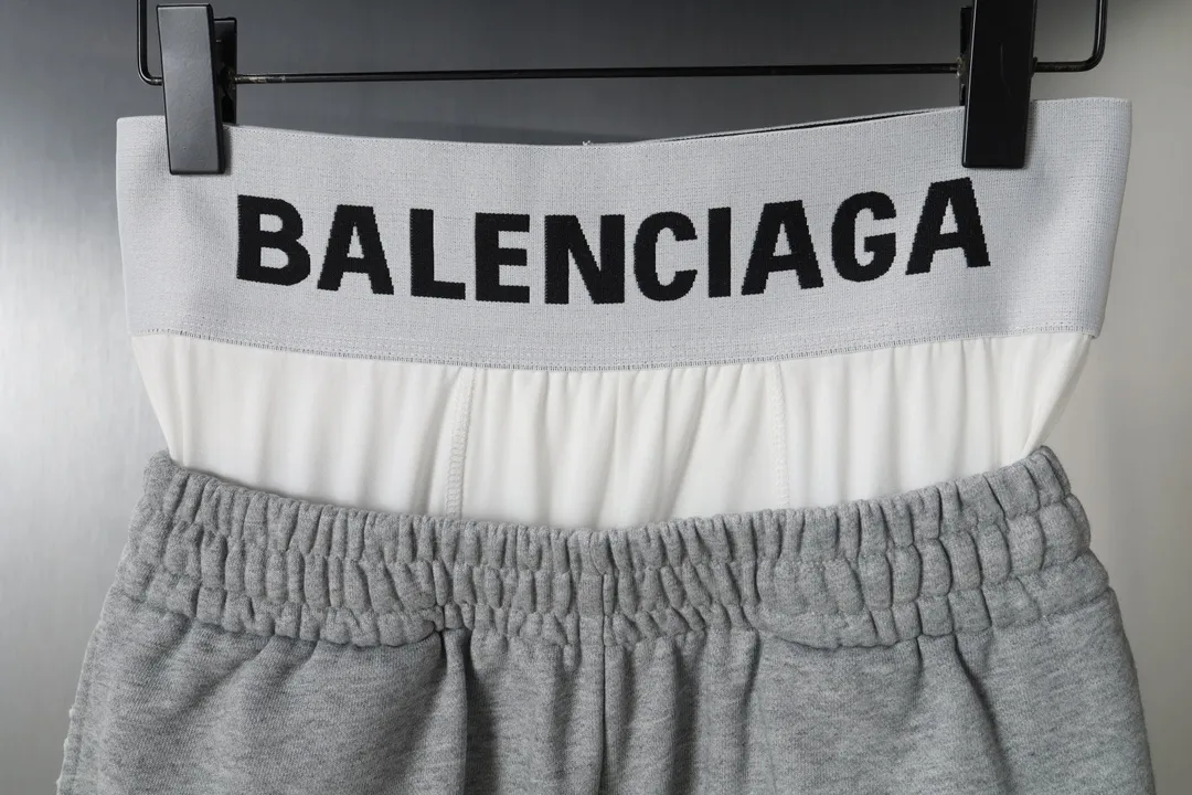 Trompe L'oeil Layered Logo Sweat Shorts D20521281 — view 3