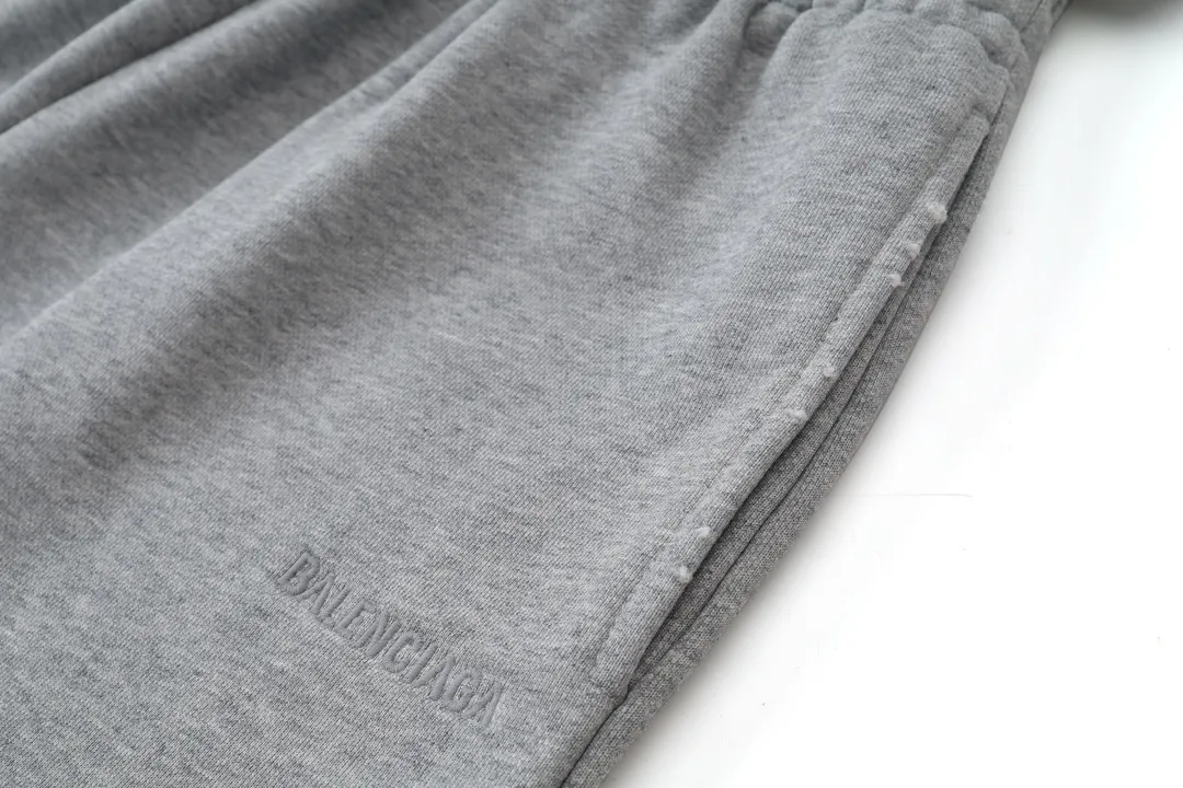 Trompe L'oeil Layered Logo Sweat Shorts D20521281 — view 17