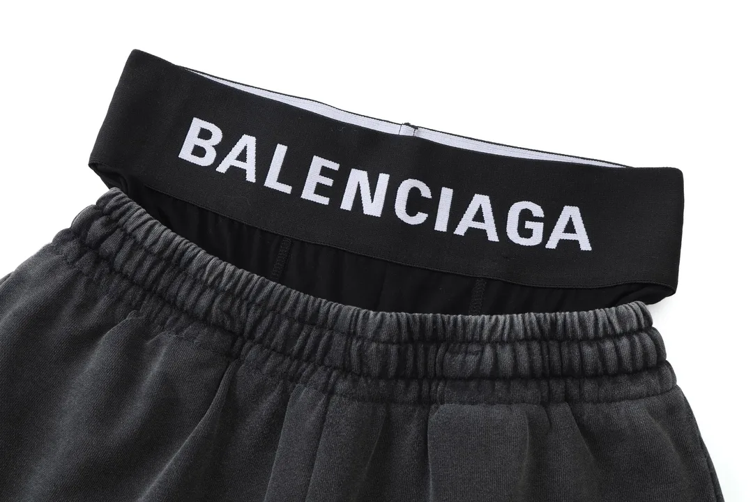 Trompe L'oeil Layered Logo Sweat Shorts D20521281 — view 30