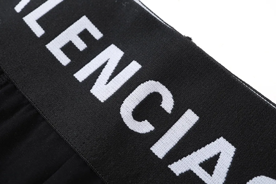 Trompe L'oeil Layered Logo Sweat Shorts D20521281 — view 32