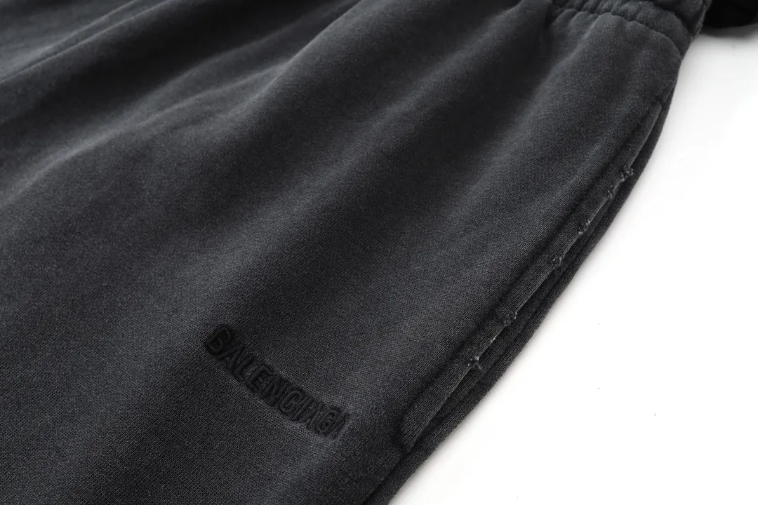 Trompe L'oeil Layered Logo Sweat Shorts D20521281 — view 34