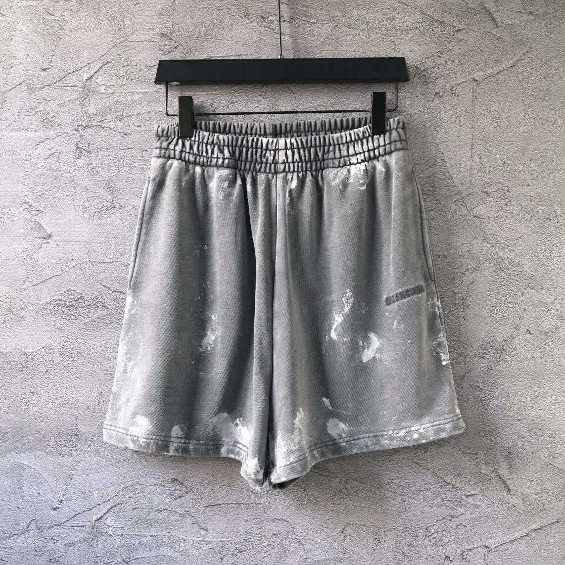 Paint-Splatter Distressed Cotton Shorts D21921254