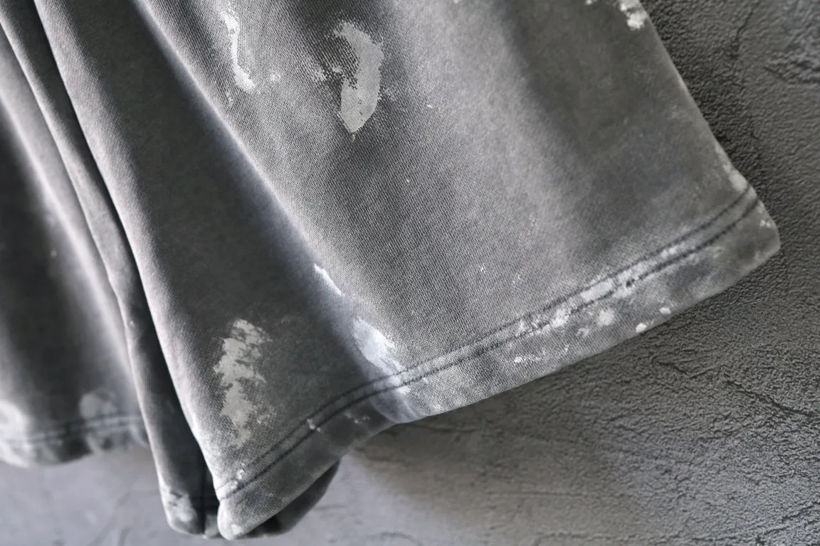 Paint-Splatter Distressed Cotton Shorts D21921254 — view 6