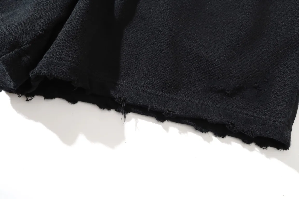 Distressed Logo Rhinestone Sweat Shorts D19521305 — view 16