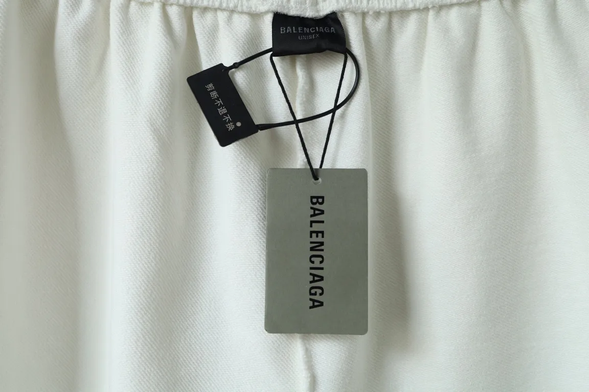 Logo Embroidered Distressed Cotton Shorts D19521304 — view 8
