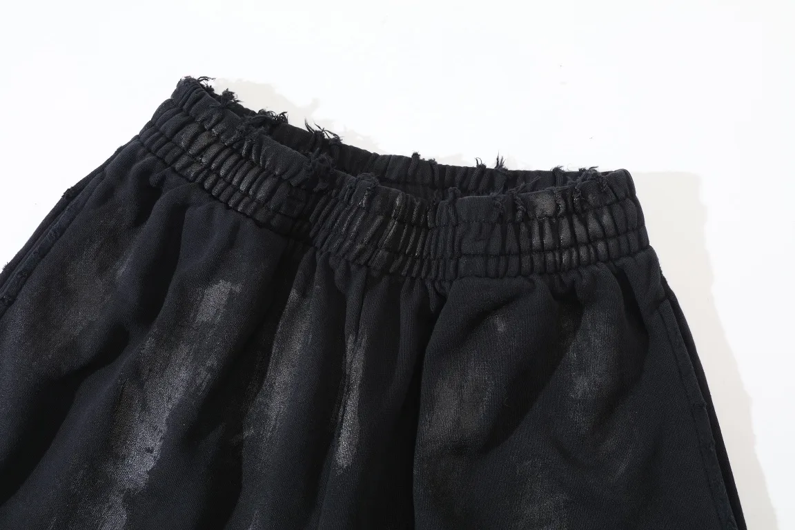 Distressed Mud-Dye Coated Sweat Shorts D21921334 — view 5