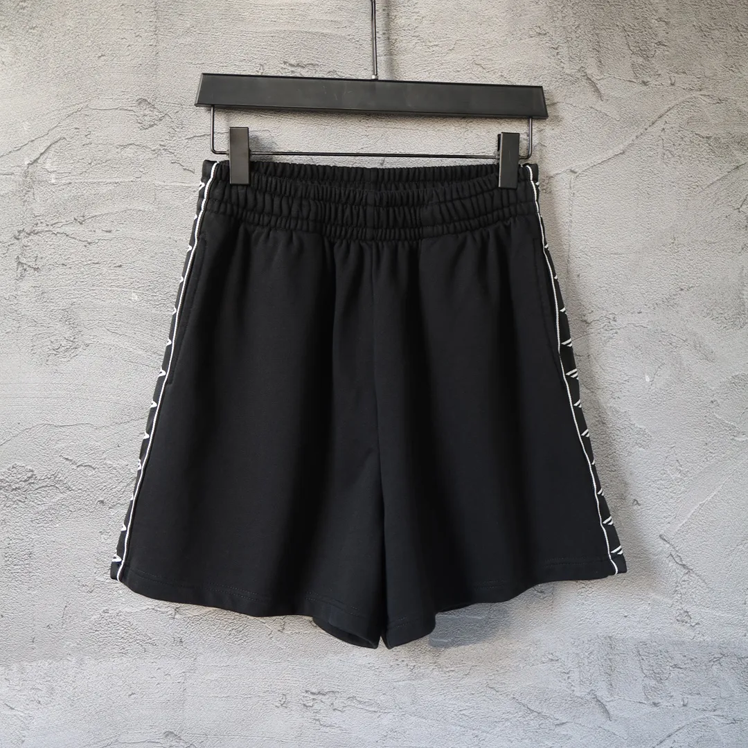 3B Embroidered Logo Tape Sweat Shorts D19521294