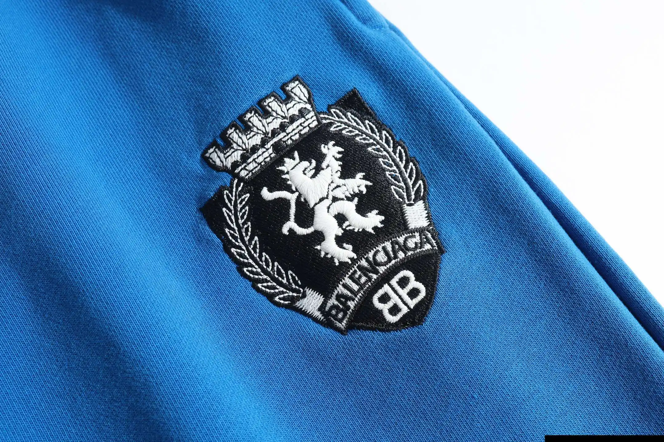 Embroidered Crest Cotton-Jersey Shorts D19921285 — view 3