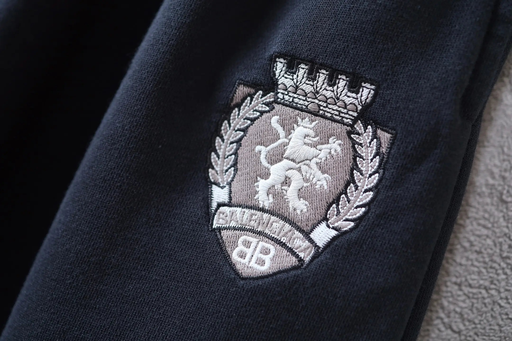 Embroidered Crest Cotton-Jersey Shorts D19921285 — view 21