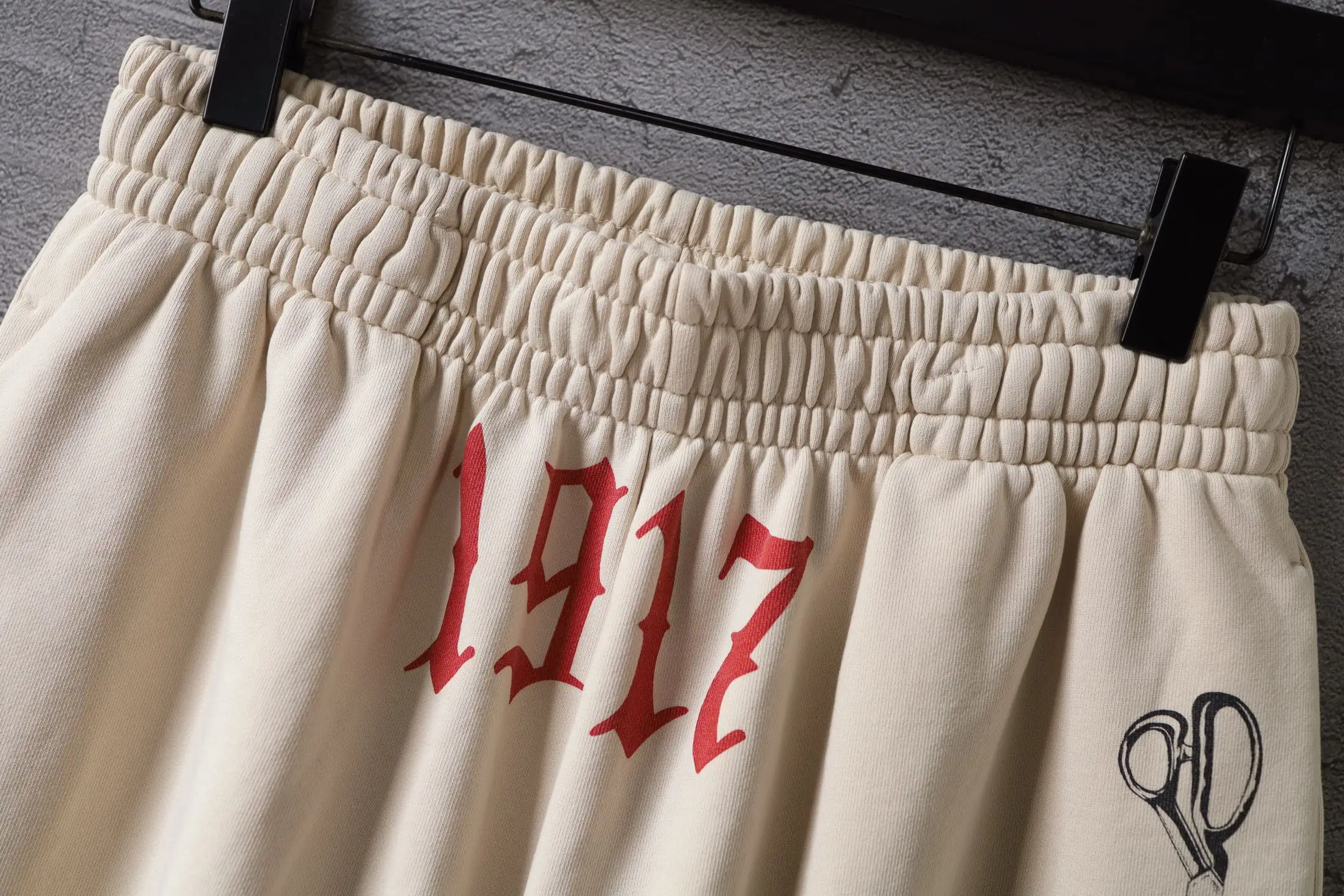 Graffiti Print Cotton Jersey Shorts D21921275 — view 3