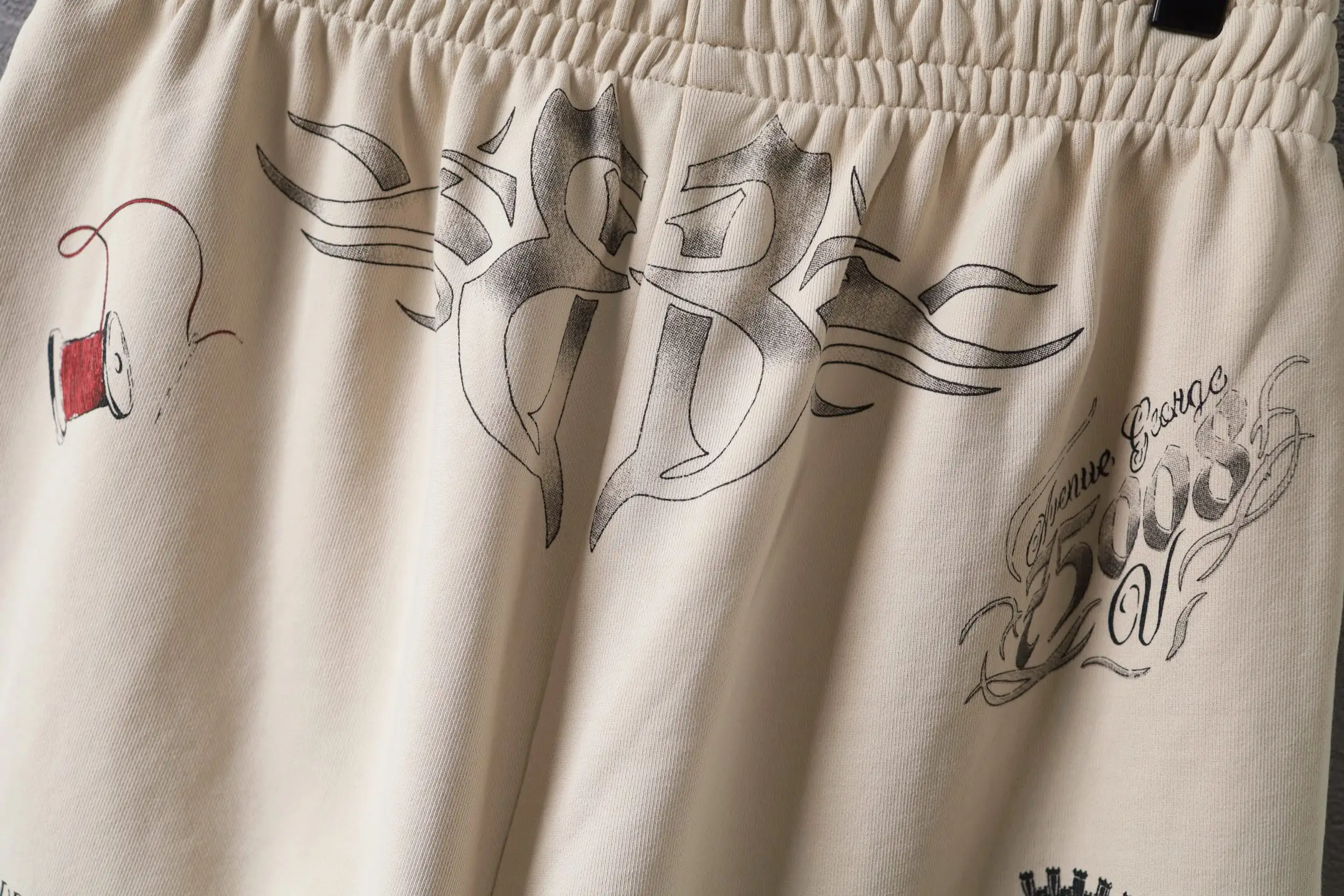 Graffiti Print Cotton Jersey Shorts D21921275 — view 5