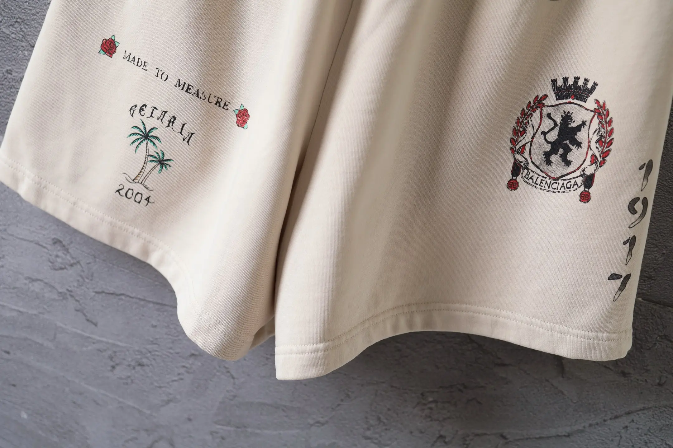 Graffiti Print Cotton Jersey Shorts D21921275 — view 7