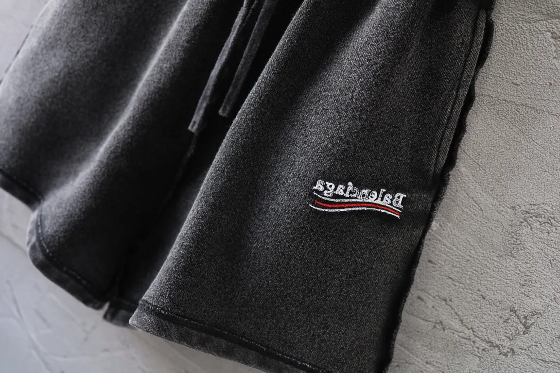 Logo Embroidered Washed Cotton Sweat Shorts D22521315 — view 4