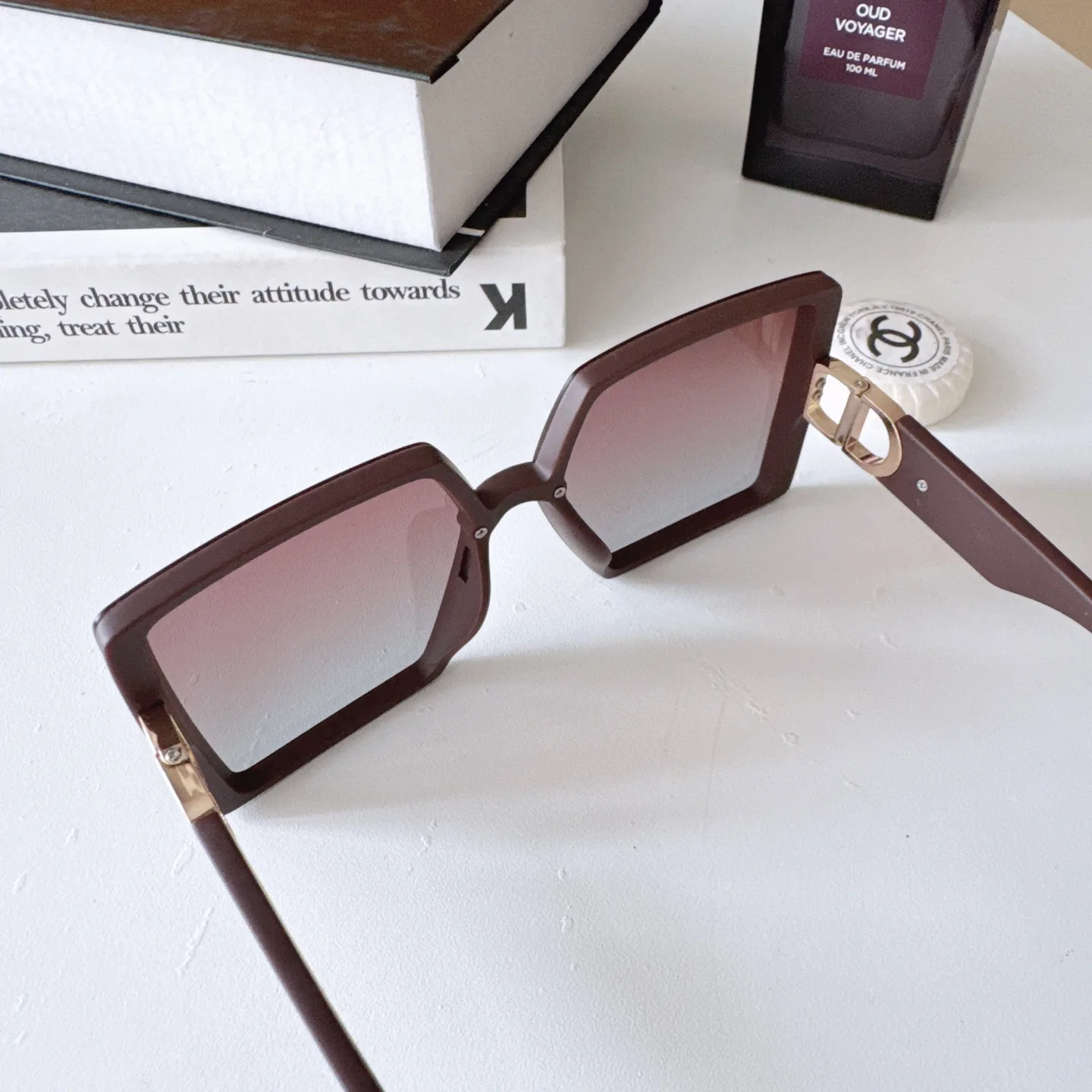 Dior Logo Detail Sunglasses D20018580 — view 4
