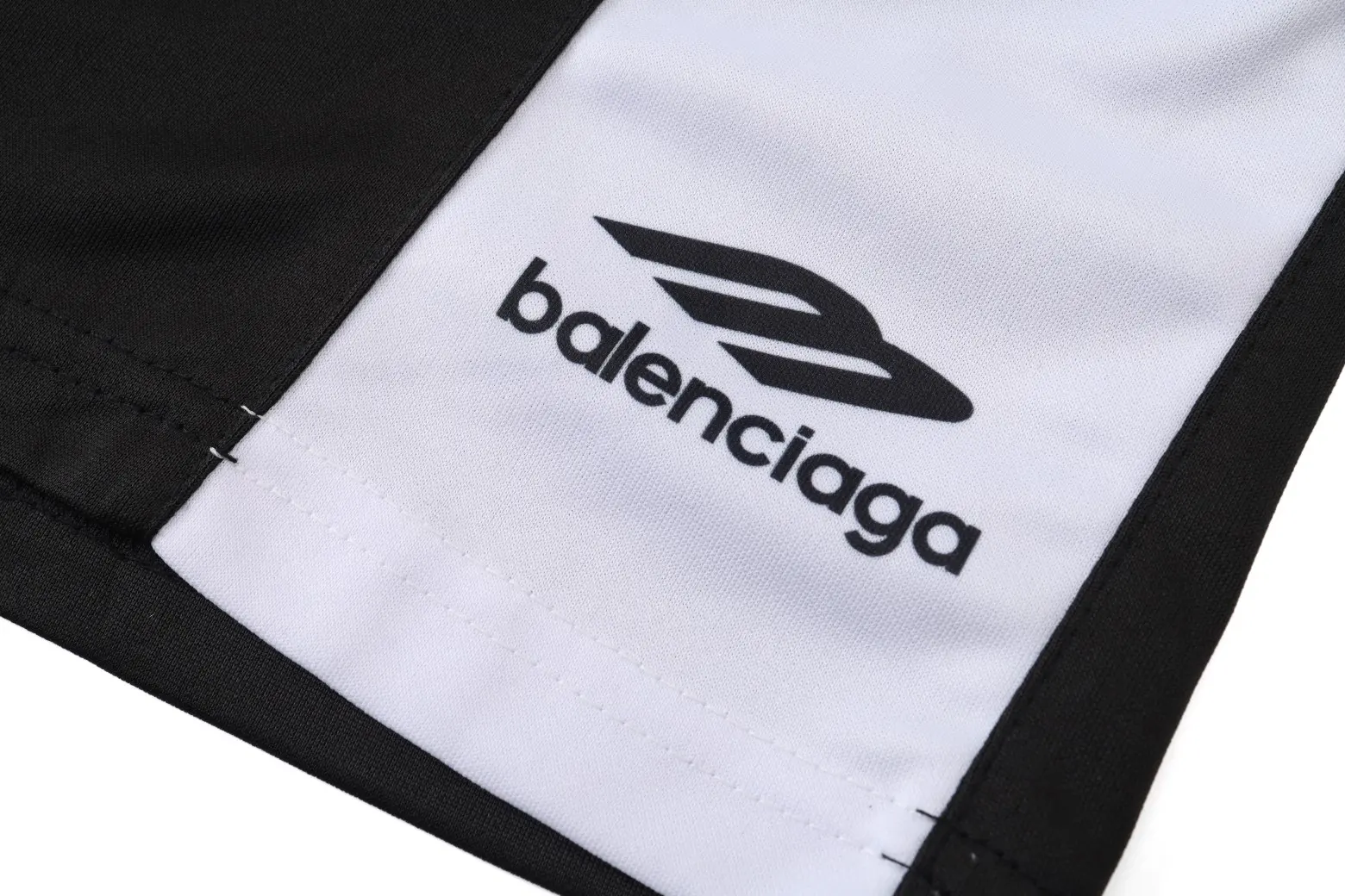 3B Logo Color-Block Mesh Sports Shorts D11918793 — view 21