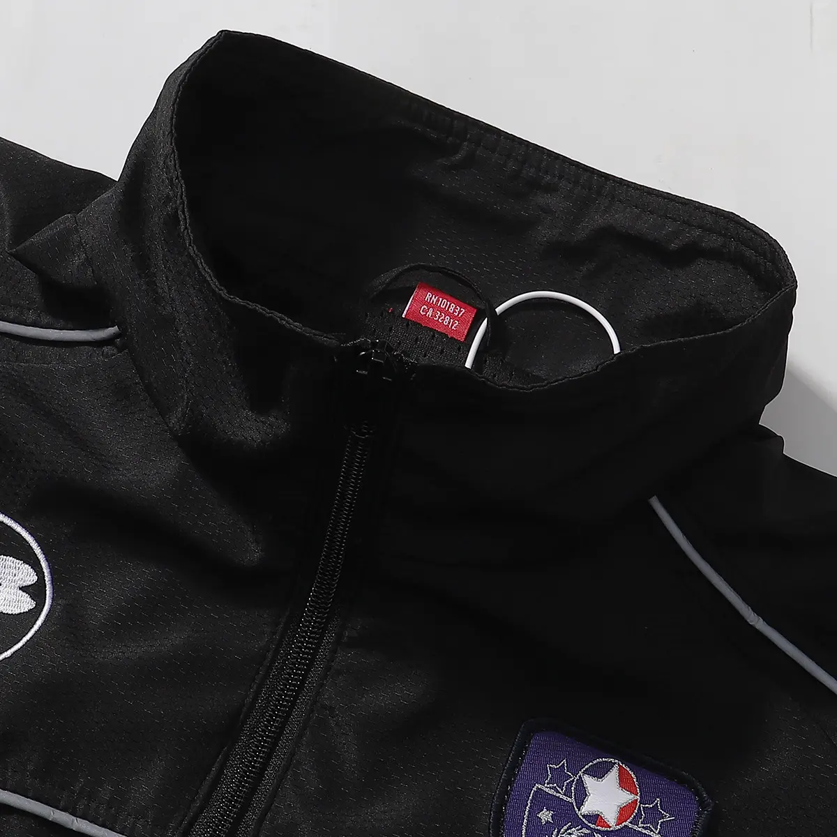 Reflective Embroidered Half-Zip Windbreaker D18011657 — view 2