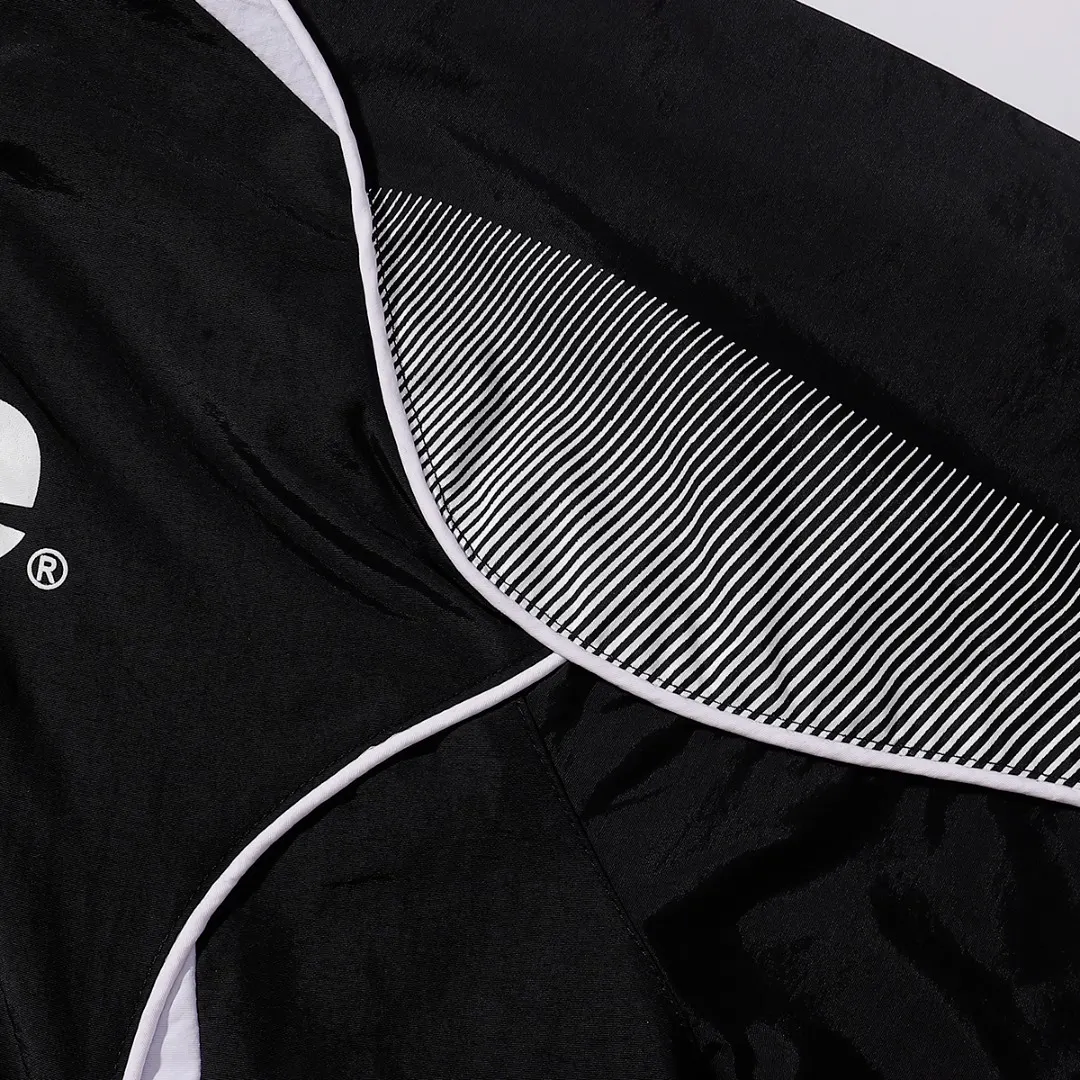 Supreme x Umbro Hooded Track Jacket D17011660 — view 7