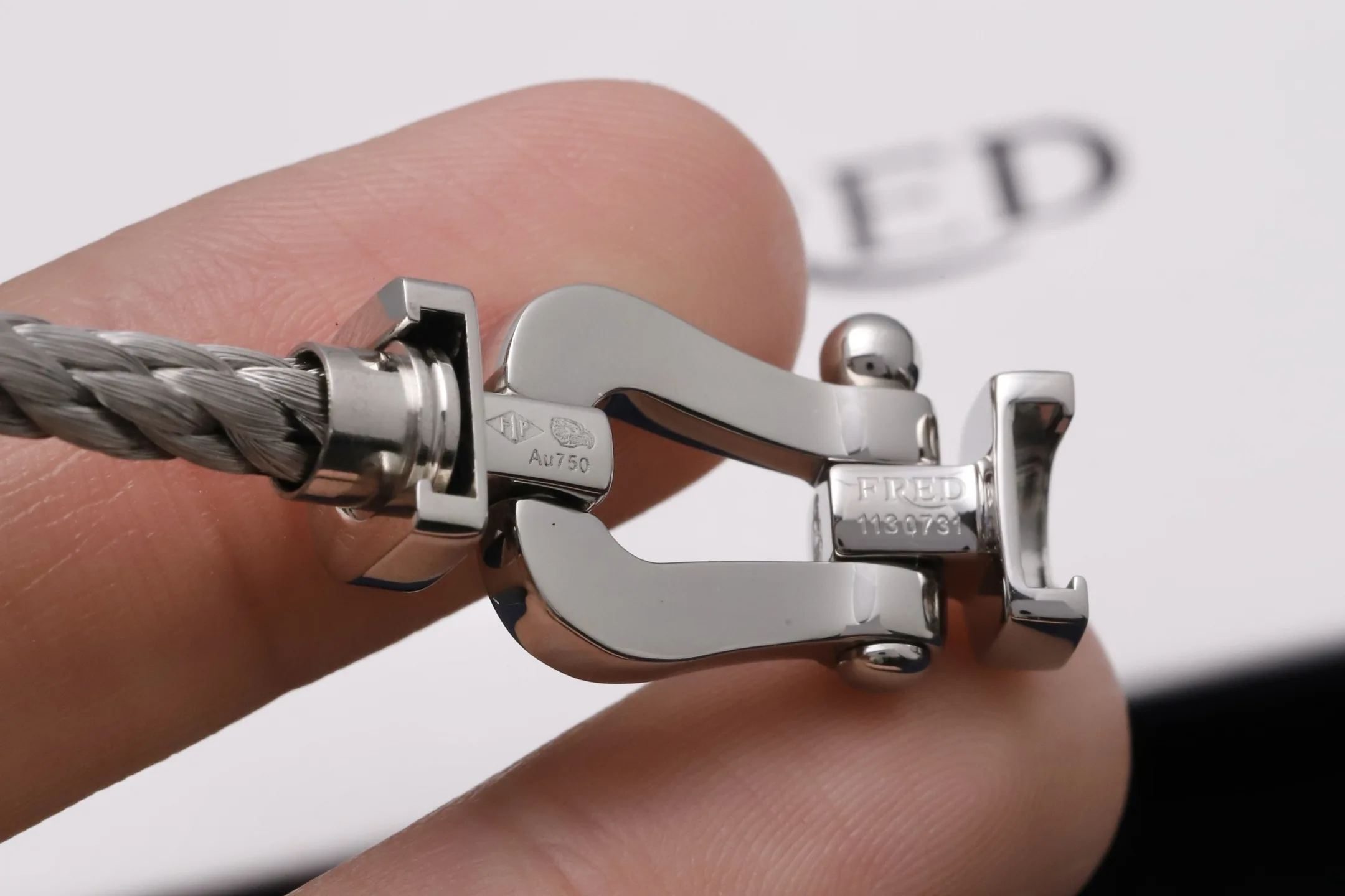 Force 10 Style Horseshoe Cable Bracelet D26017123 — view 6