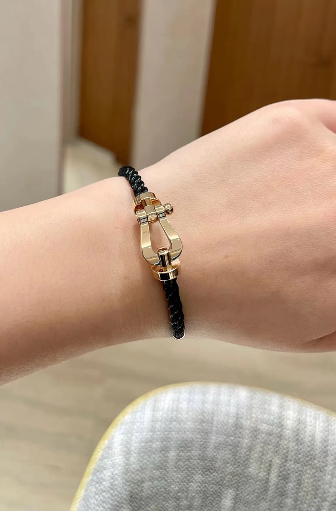 Force 10 Large Horseshoe Braided Rope Bracelet D22017117 — view 8