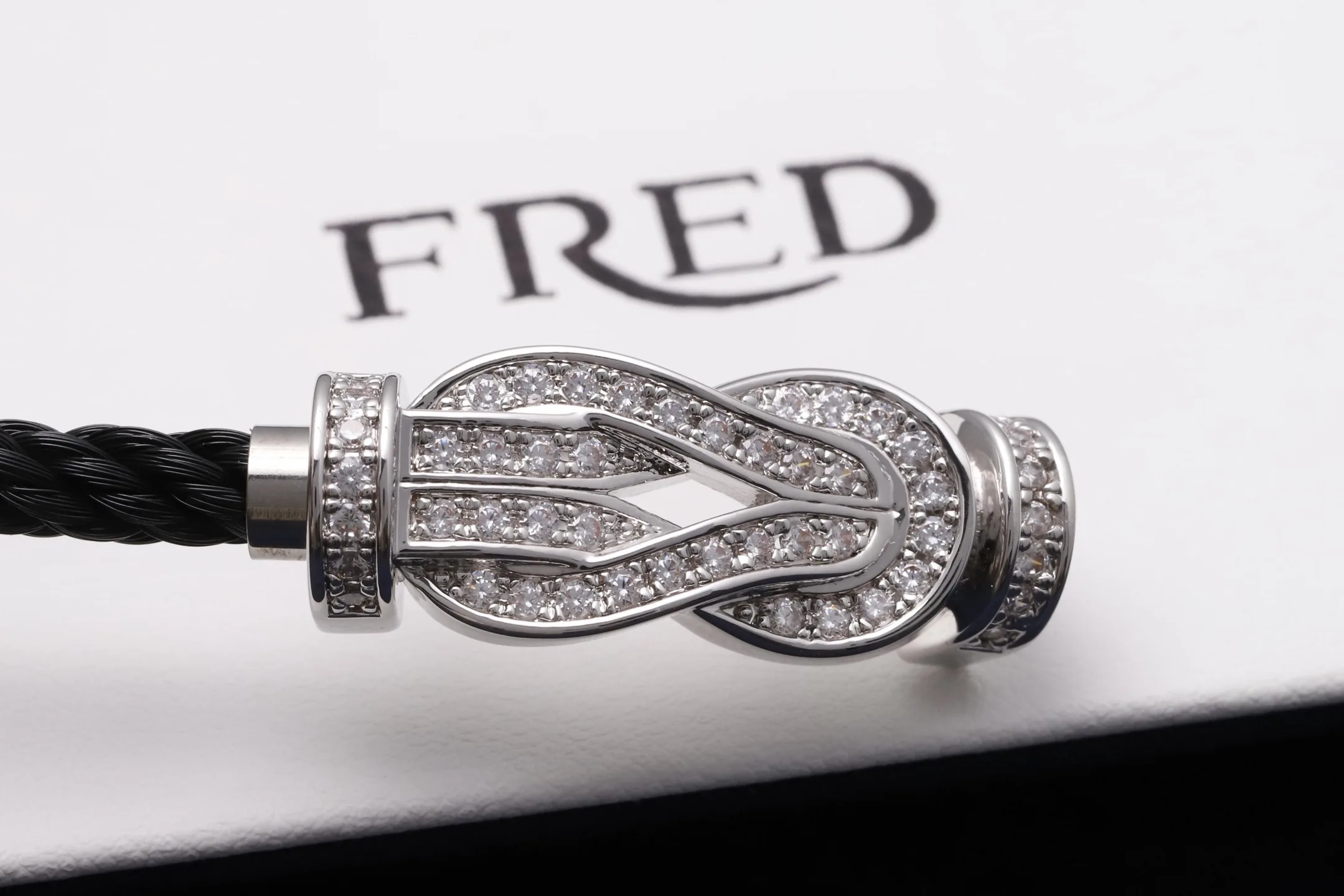 8° Degree Large Pavé Diamond Knot Rope Bracelet D23017112 — view 3