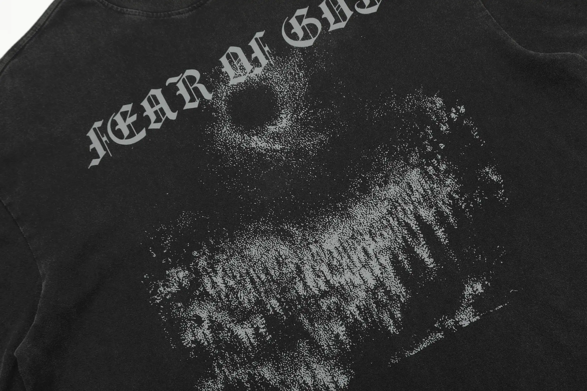 Fear of God Vintage Wash Cross Print T-Shirt D8911528 — view 5