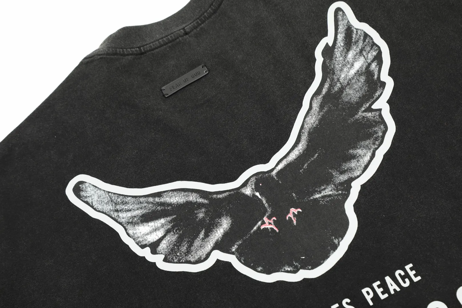 Essentials Dove Graphic Oversized T-Shirt D8911531 — view 6
