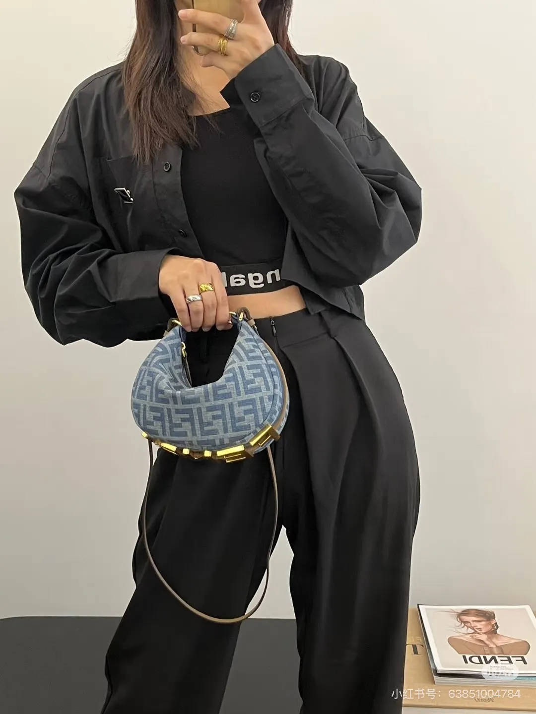 Fendi Croissant Shoulder Bag D32018223 — view 5