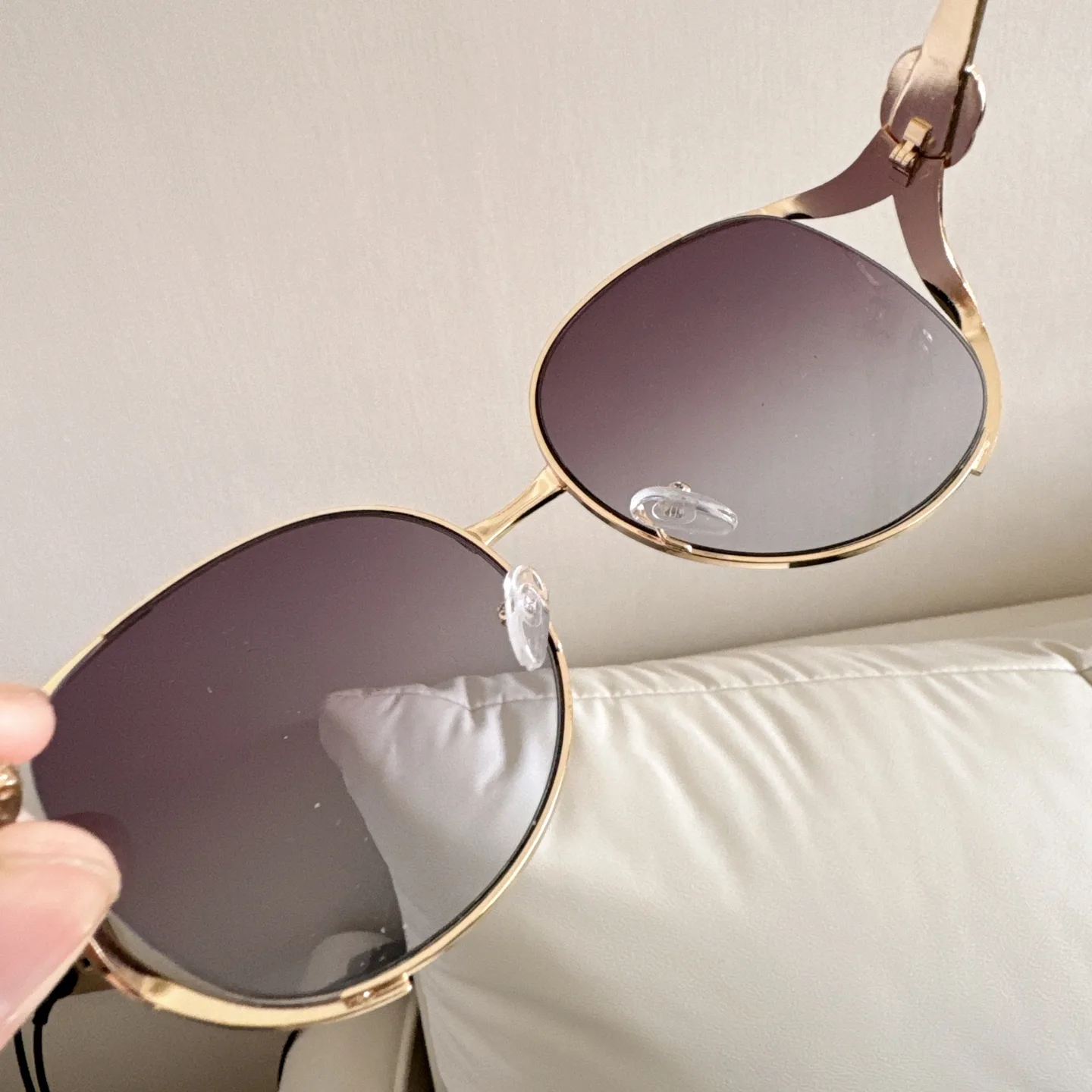 Gucci Oversized Round-Frame Sunglasses D20018518 — view 7
