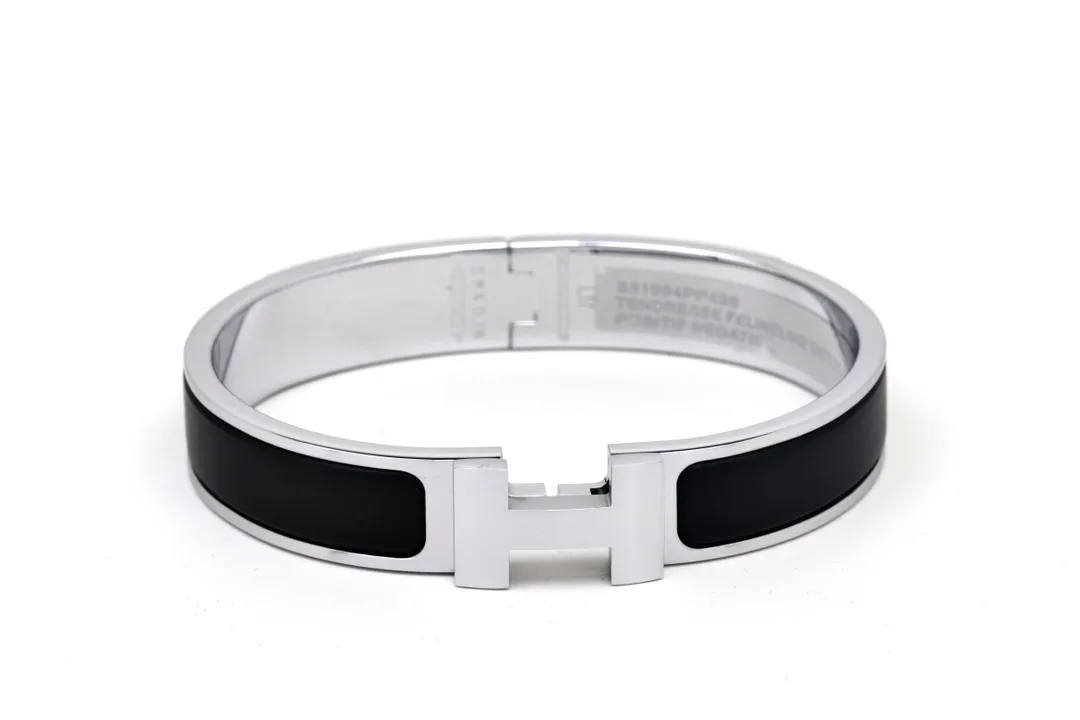 Clic HH Matte Enamel Bangle D17017552